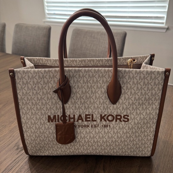 Michael Kors Handbags - Michael Kors Tan and Brown Womens Tote